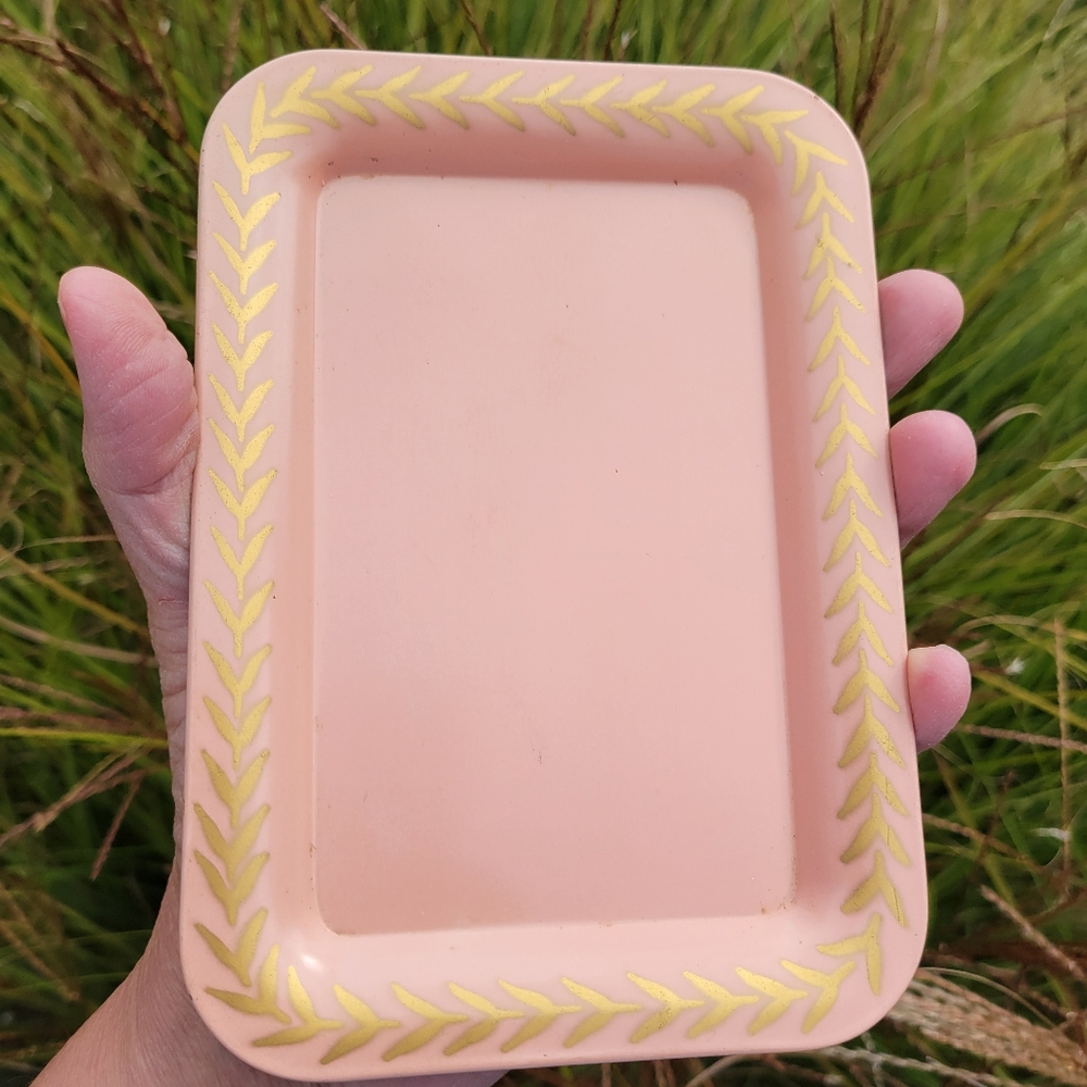 Vintage Pink Trinket ~ Tip Trays & Linen Napkins ~ Mid-Century Era ~ Shabby Chic - Picture 13 of 16